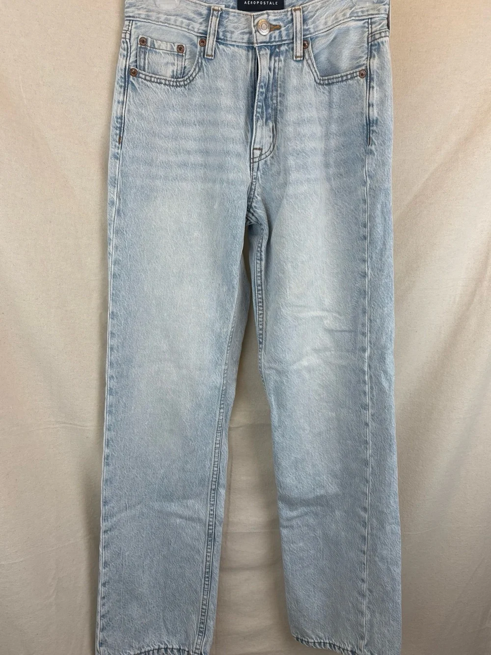 Aeropostale High-Rise Baggy Relaxed Straight Jeans Light Wash - 00 Regular